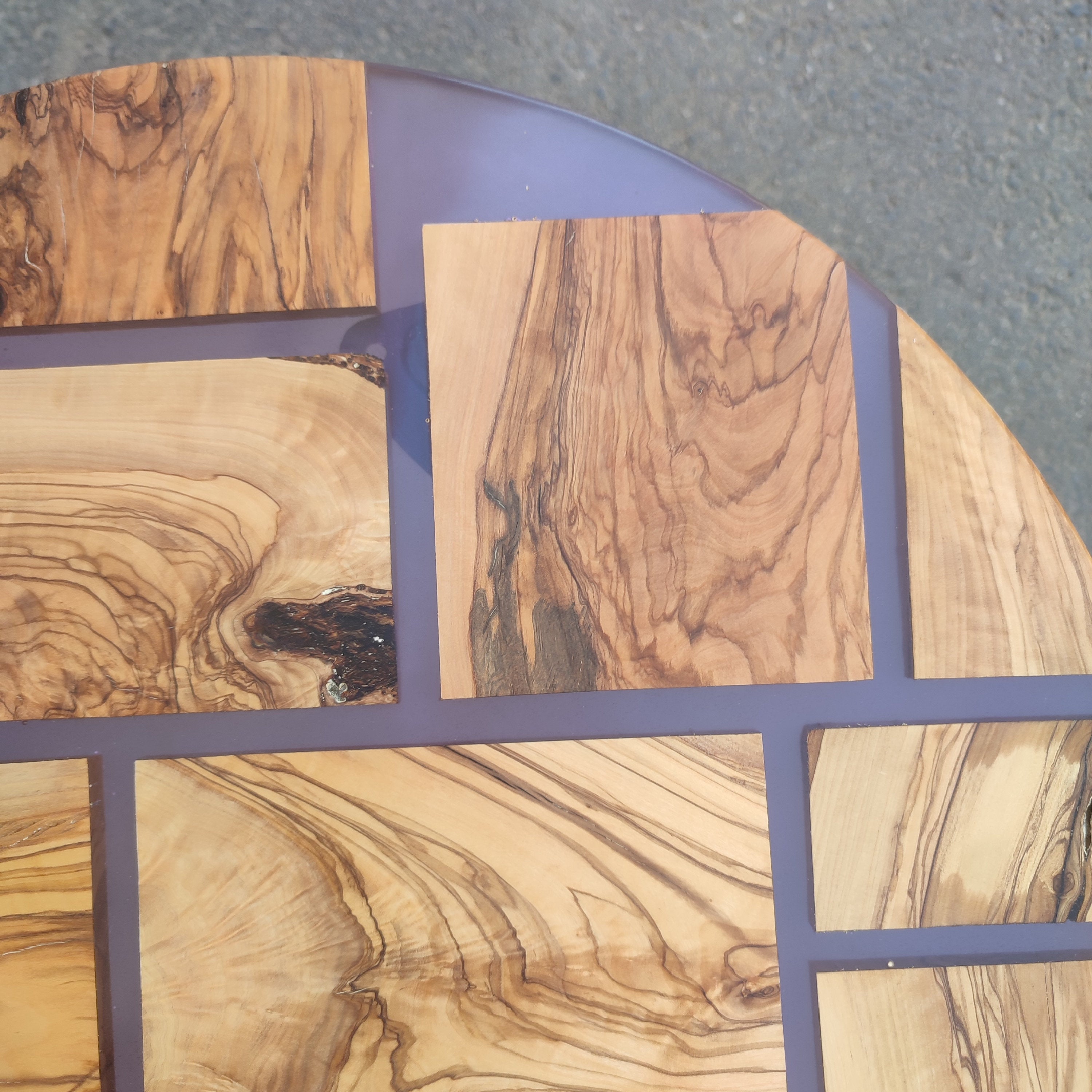 Epoxy Resin & Olive Wood Coffee Table: Unique Modern Design