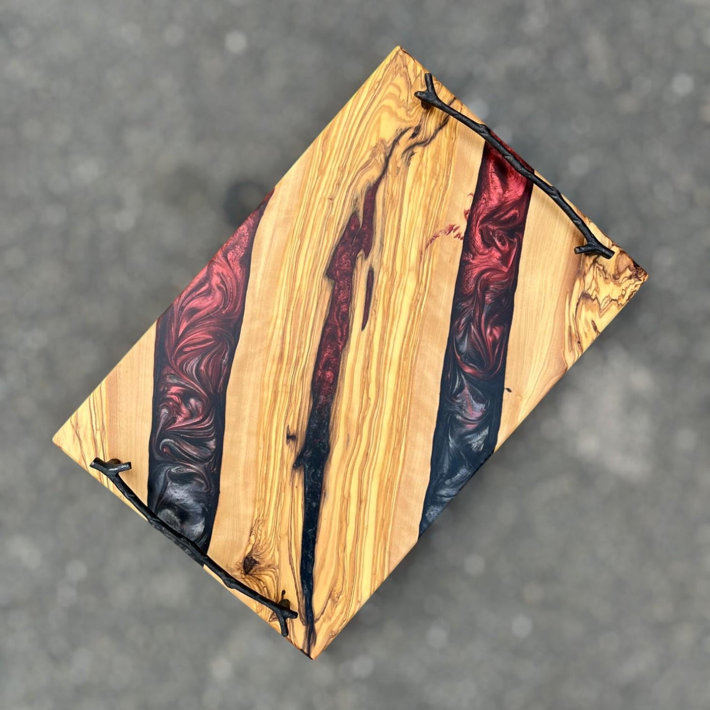 Custom Resin Olive Wood Cheese Board for Housewarming Gift