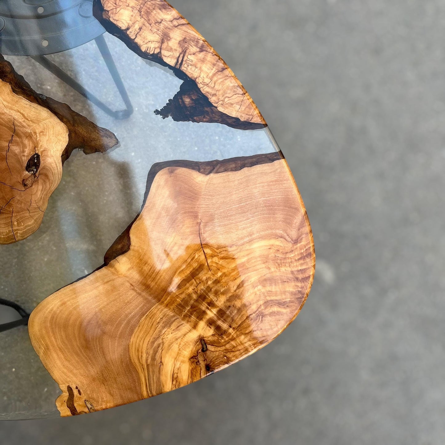 Triangle Epoxy Resin Coffee Table: Modern Olive Wood Accent Table
