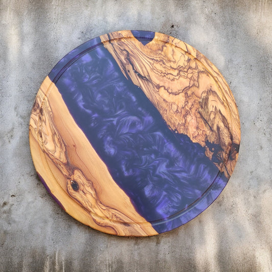 Resin Charcuterie Board: Olive Wood Epoxy River Cheese Board