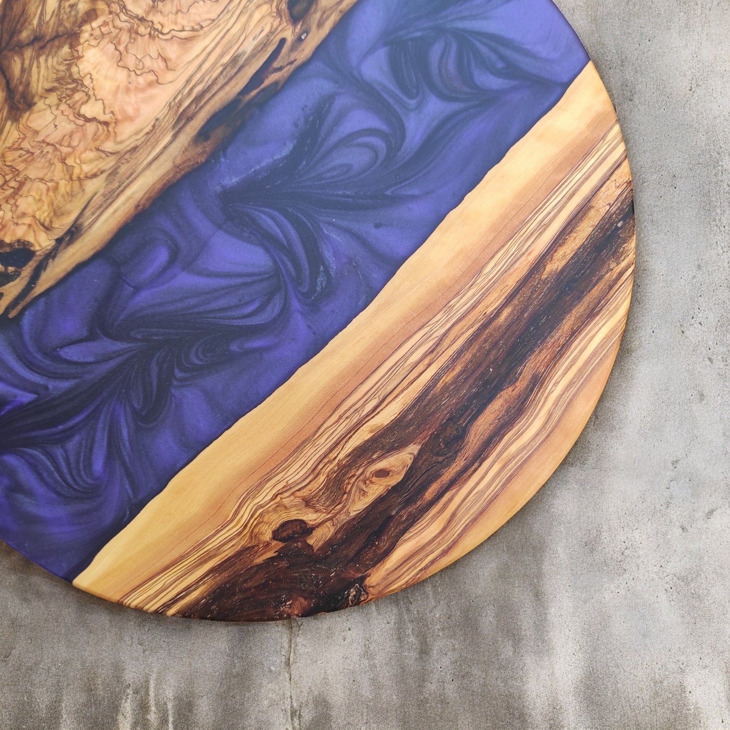 Resin Charcuterie Board: Olive Wood Epoxy River Cheese Board