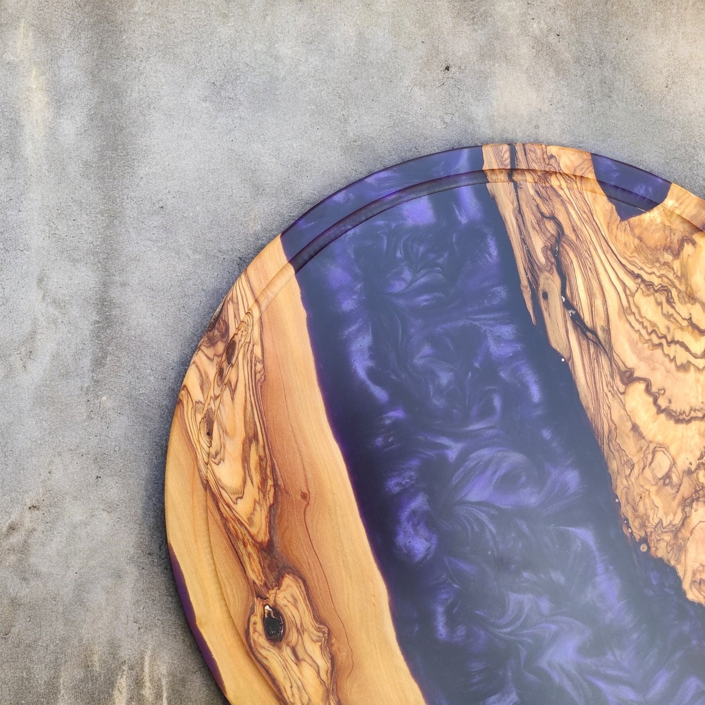 Resin Charcuterie Board: Olive Wood Epoxy River Cheese Board
