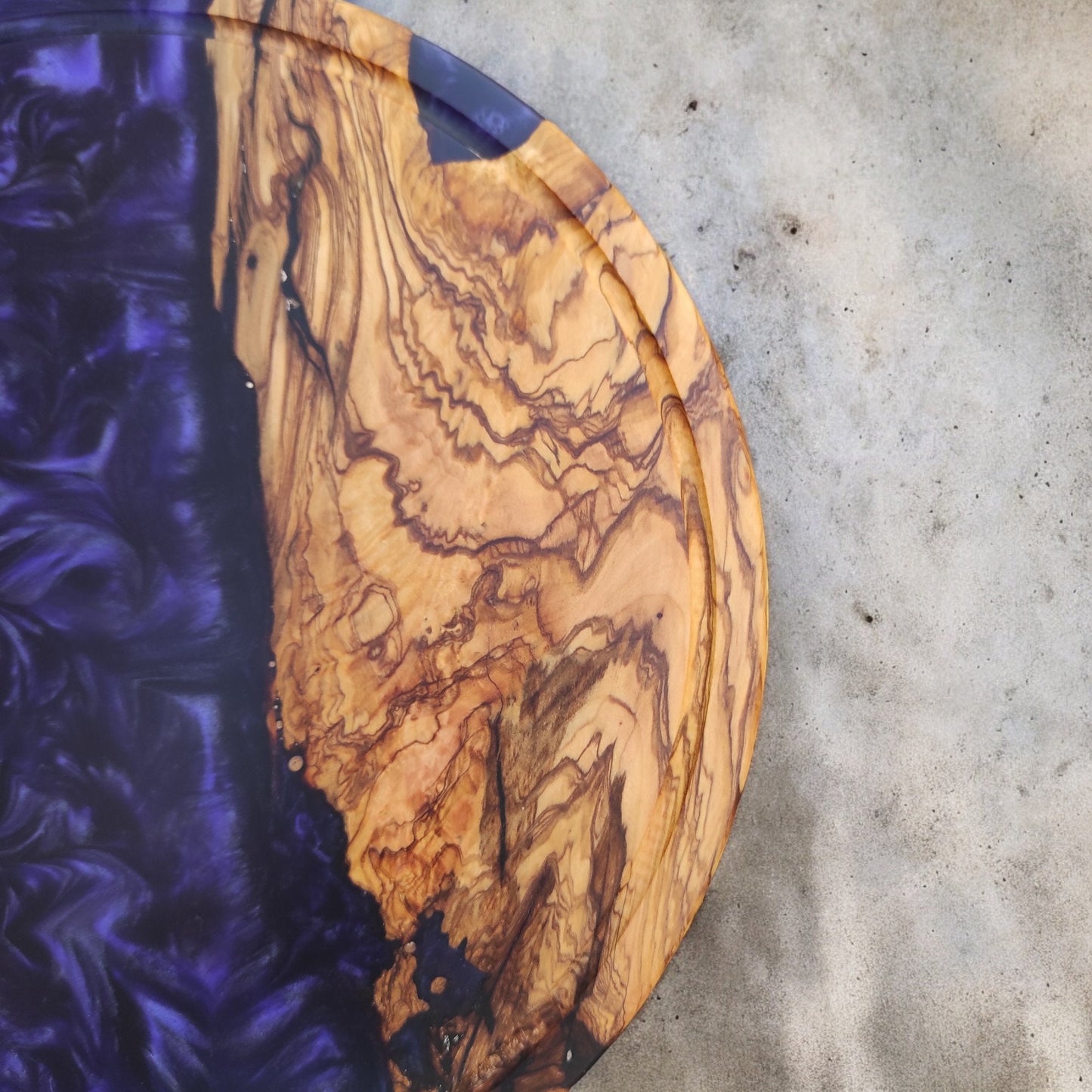 Resin Charcuterie Board: Olive Wood Epoxy River Cheese Board